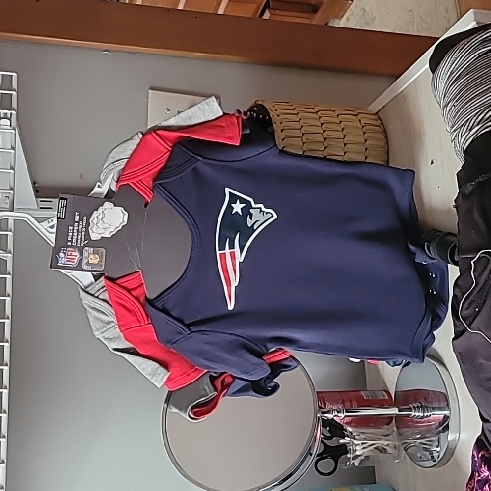 NFL patriots 3 pack onsies 24 month